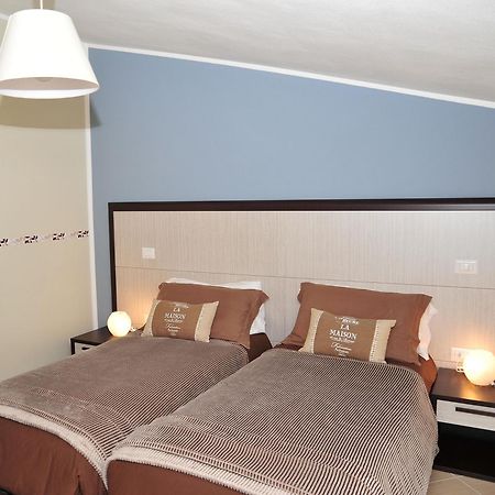 Relais Black Horse Millesimo Room photo