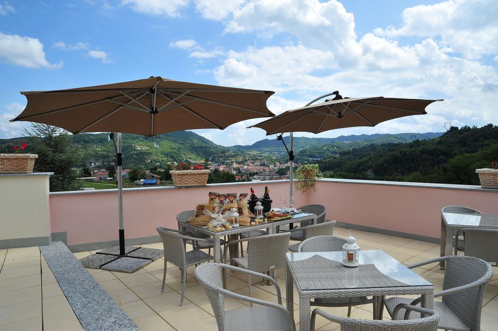 Relais Black Horse Millesimo Exterior photo